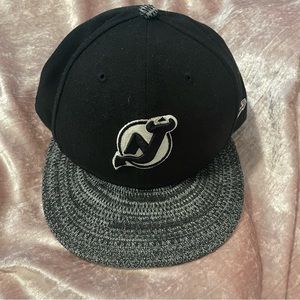 🖤NWOT!! NJ Devils Flat Brim Snap Back Hat